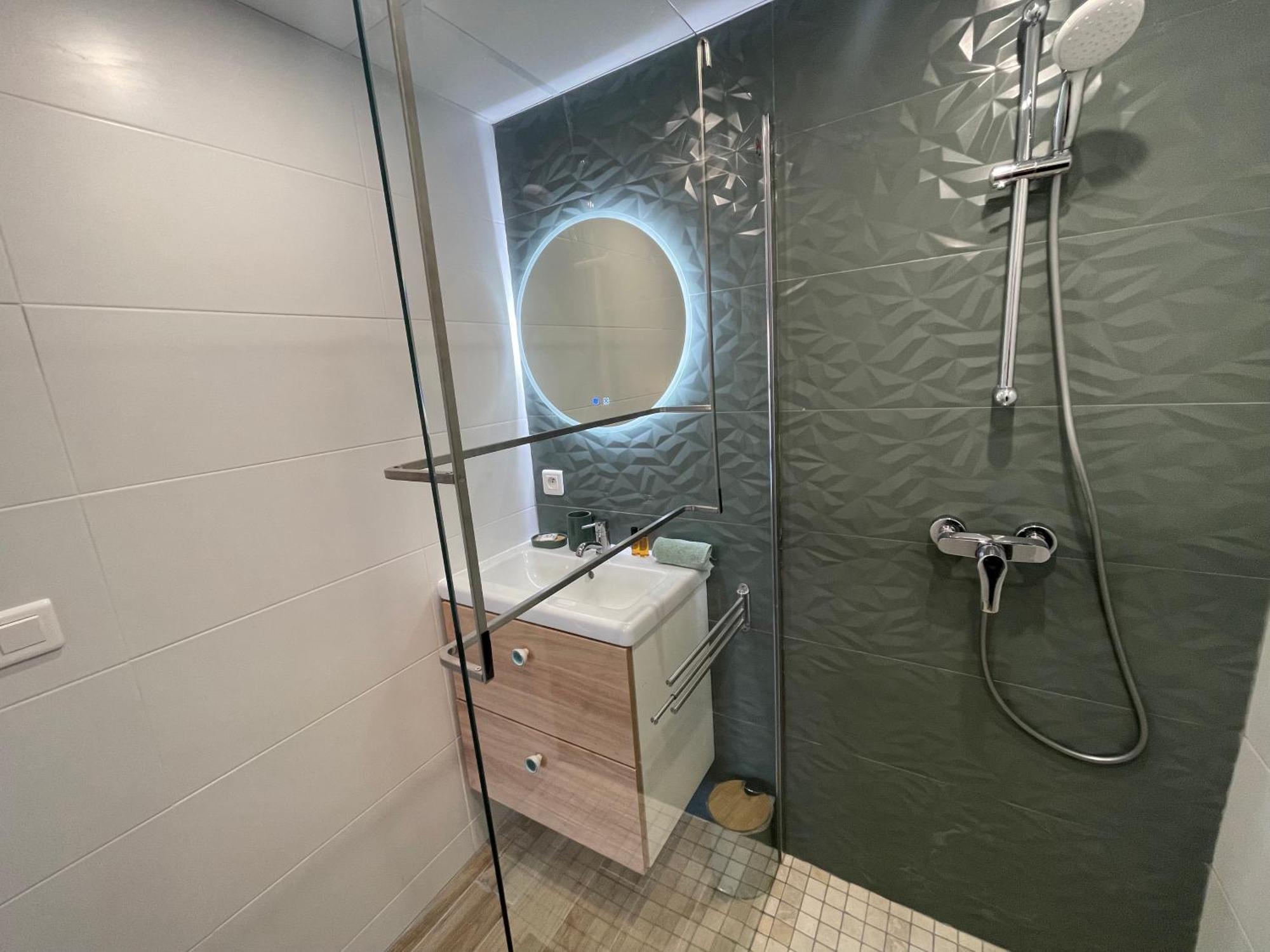 Homelivia Av Jean Medecin Nice Rom bilde